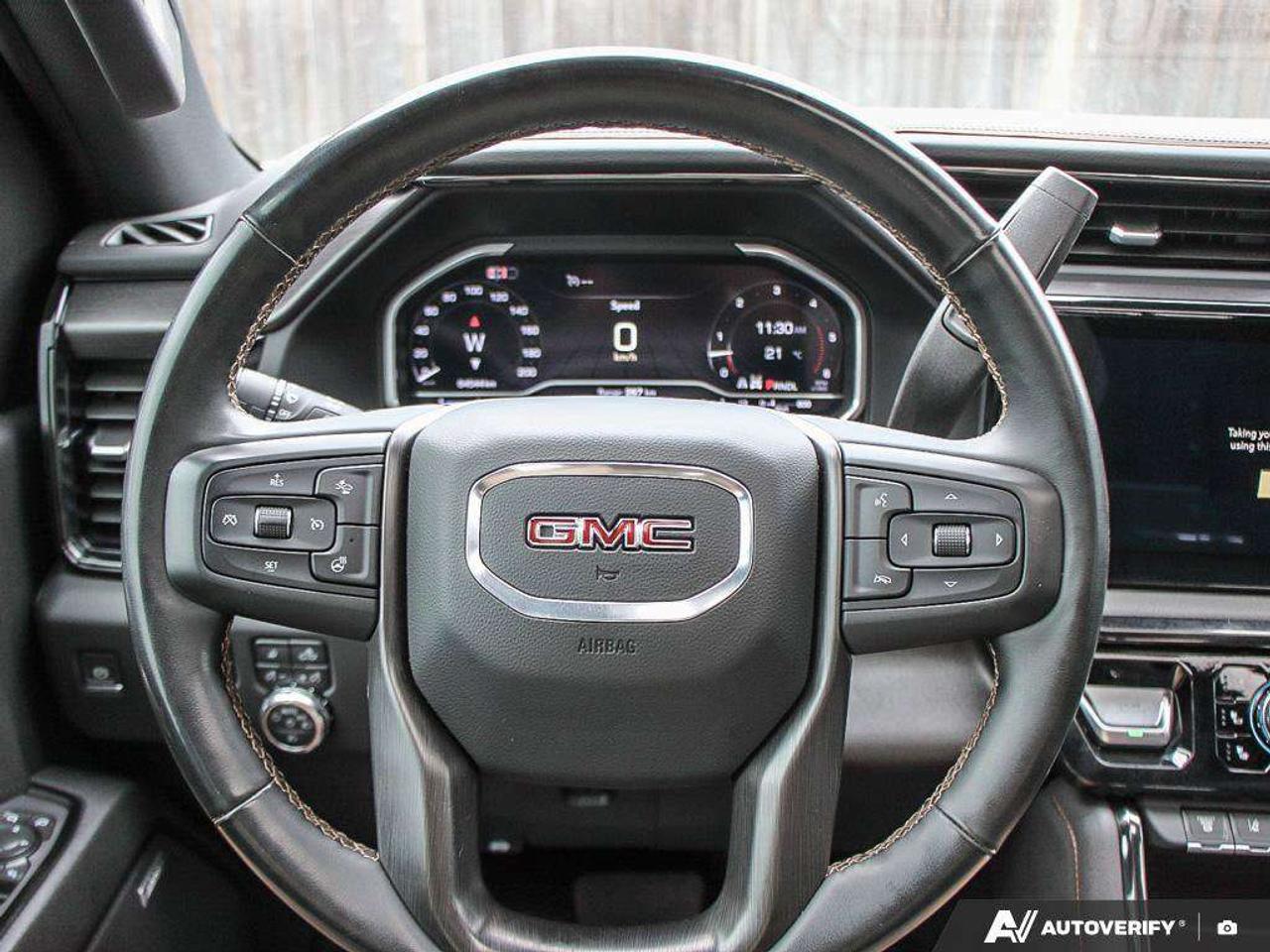 2024 GMC Sierra 3500HD AT4 PREMIUM PLUS, 6.6L V8, 4X4, ALLOYS, LEATHER, BOSE, HUD, 1-OWNER, MACMASTER ORIGINAL, CERTIFIED PREOWNED! Photo