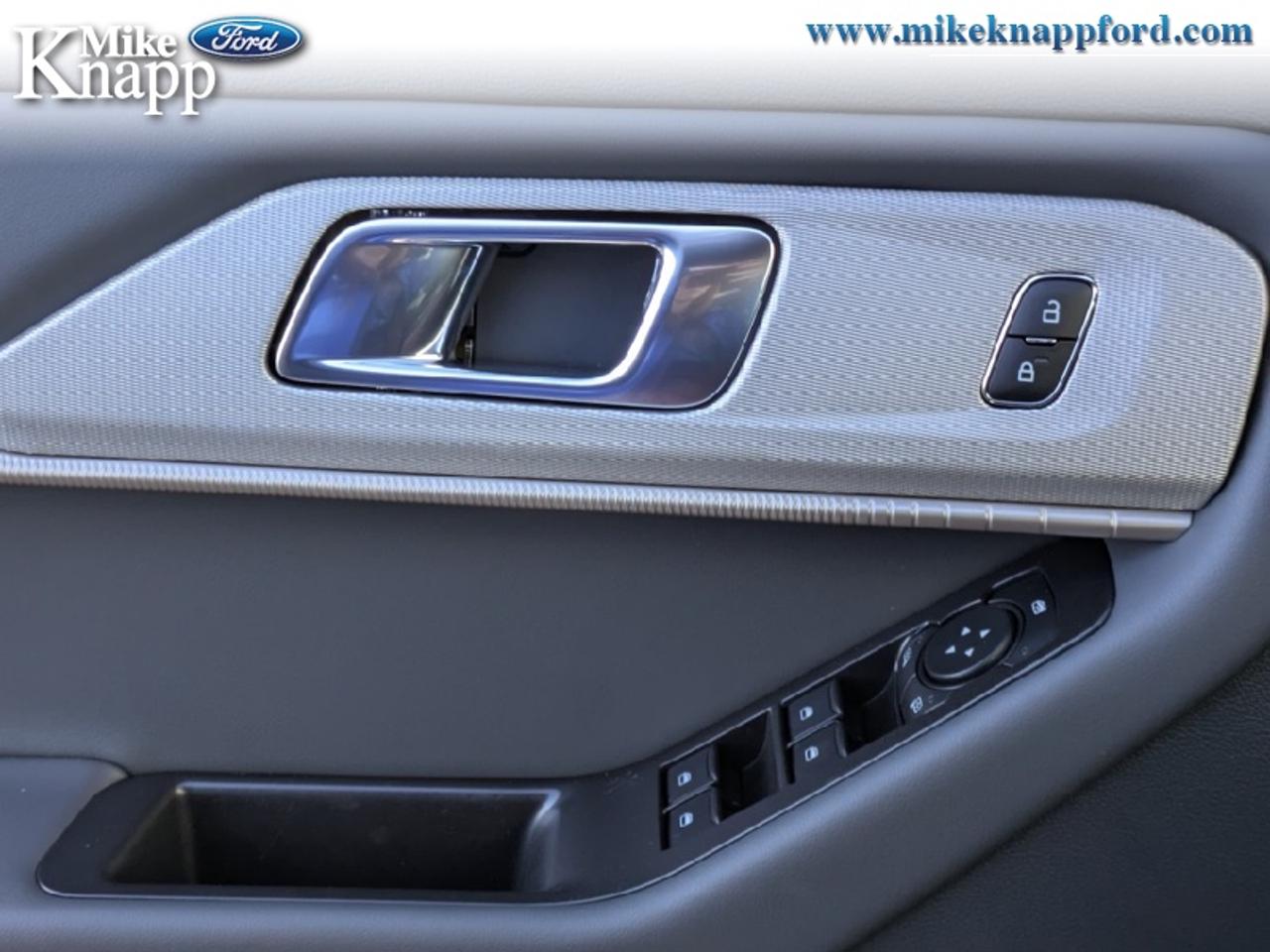 2027 Ford Explorer Active w/200A Pkg Photo