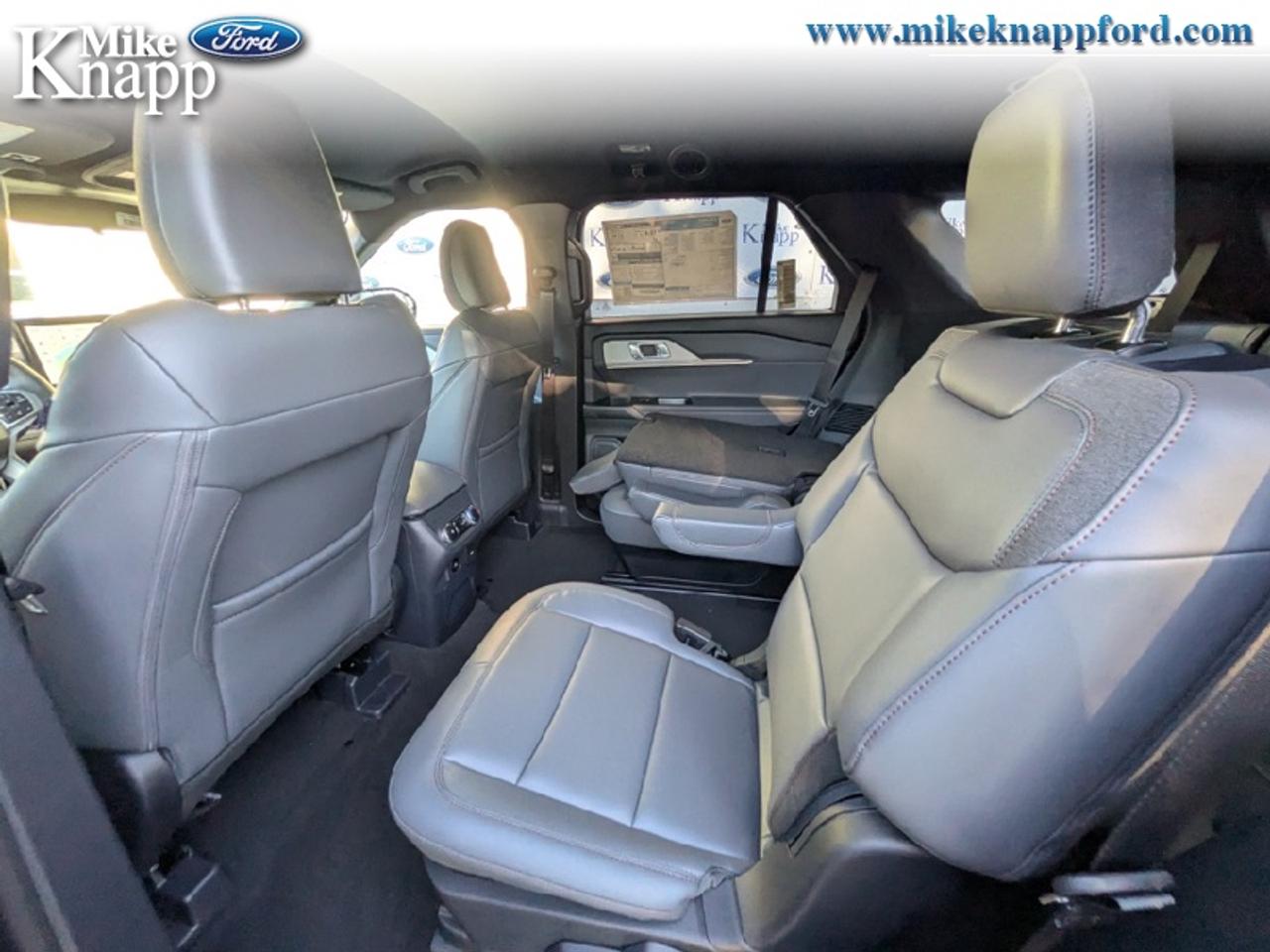 2027 Ford Explorer Active w/200A Pkg Photo