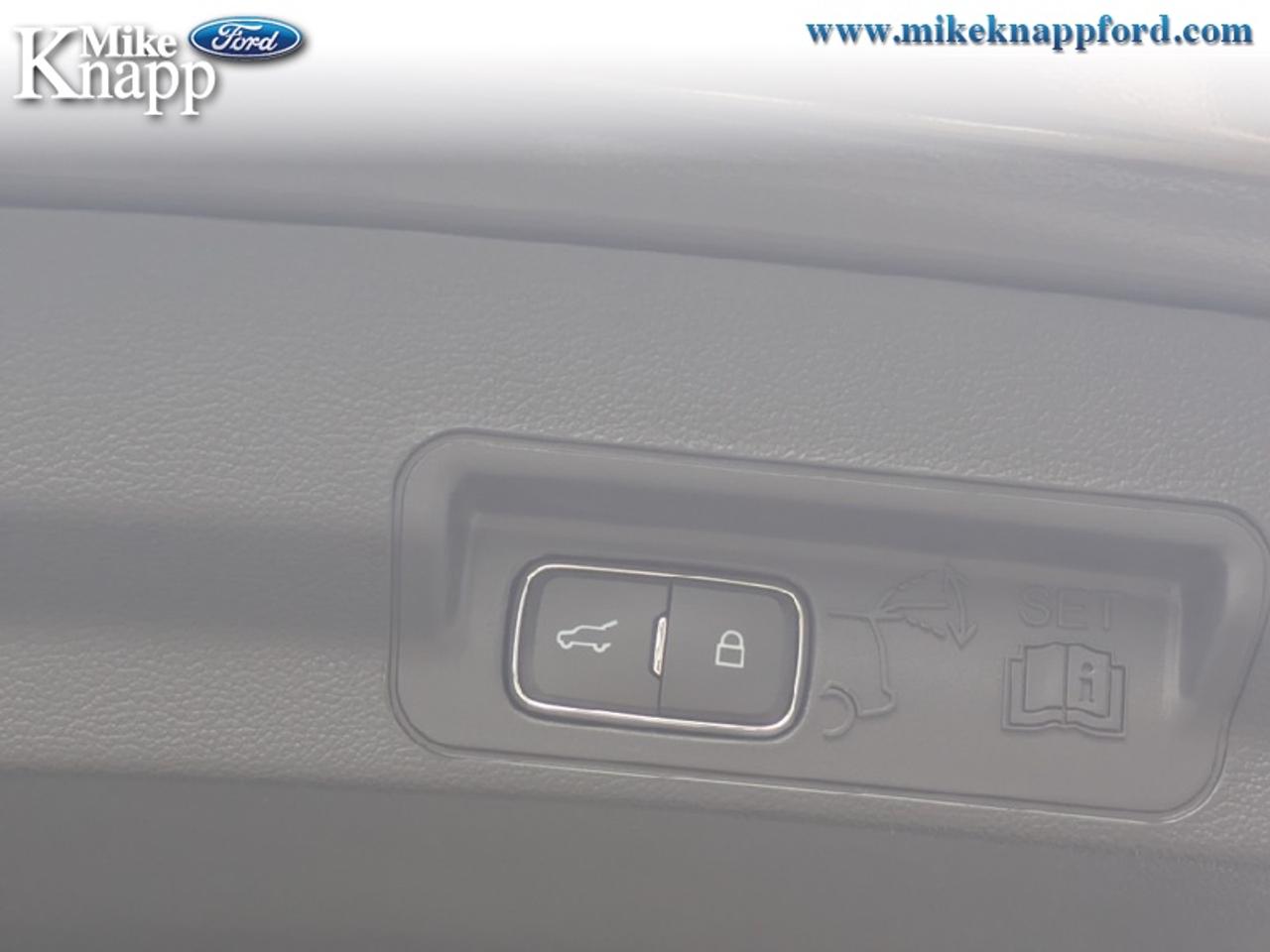 2027 Ford Explorer Active w/200A Pkg Photo