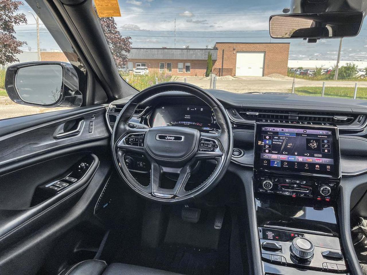 2023 Jeep Grand Cherokee 4xe Overland | One Owner | Clean Carfax | Fully Certified | Great Shape | Fully Loaded | Photo