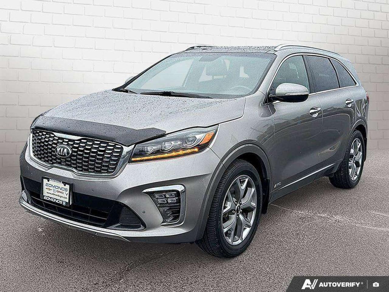 2019 Kia Sorento One Owner  Heated Seats   Sun Roof   Snow Tires Photo0