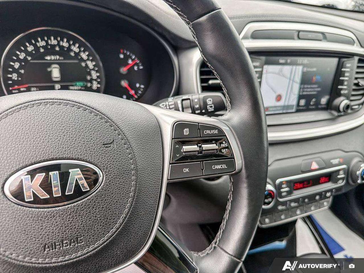 2019 Kia Sorento One Owner  Heated Seats   Sun Roof   Snow Tires Photo