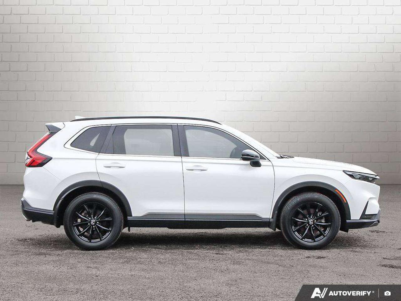 2024 Honda CR-V HYBRID EX-L, 2.0L 4-CYL, AWD, ALLOYS, LEATHER, 1-OWNER, CERTIFIED PREOWNED! Photo