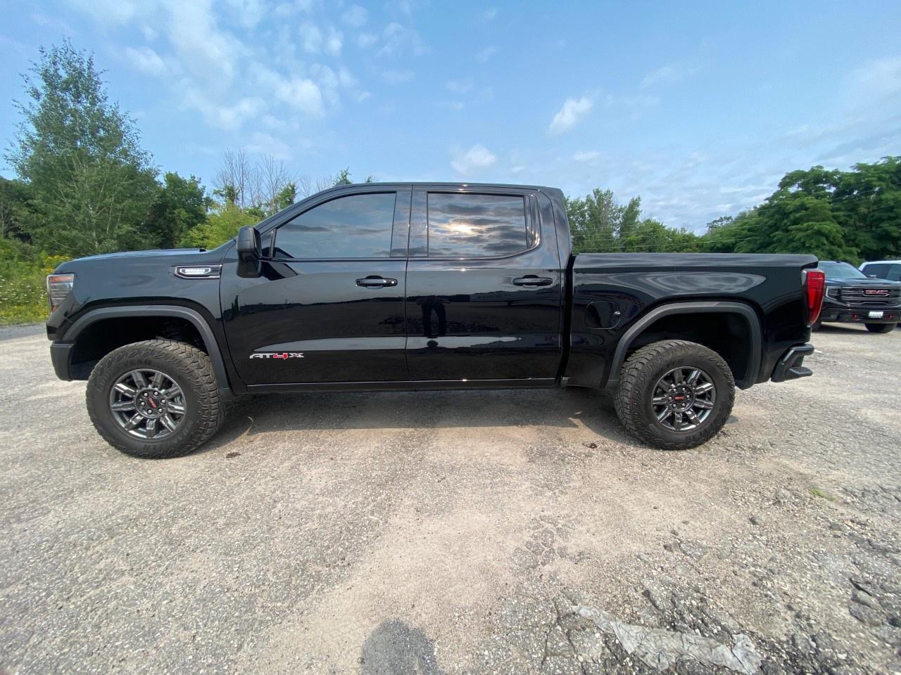 2025 GMC Sierra 1500 Crew Cab Short Box 4-Wheel Drive AT4X Photo