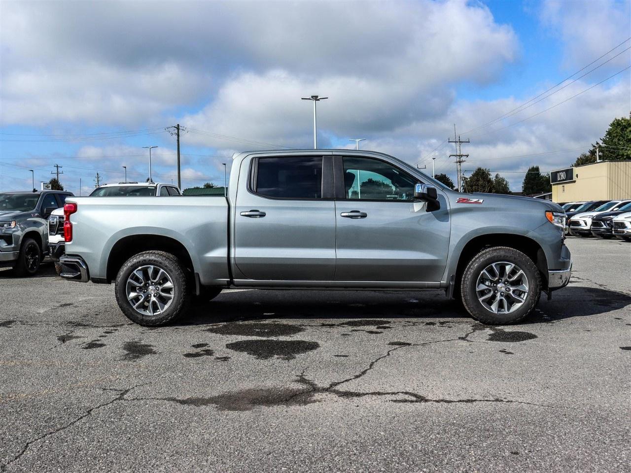 2026 Chevrolet Silverado 1500 Crew Cab Short Box 4-Wheel Drive LT Photo