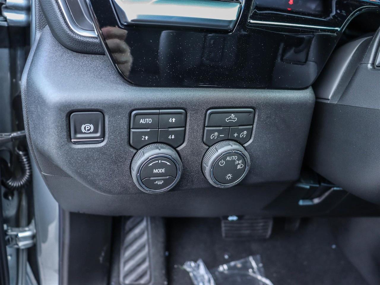 2026 Chevrolet Silverado 1500 Crew Cab Short Box 4-Wheel Drive LT Photo