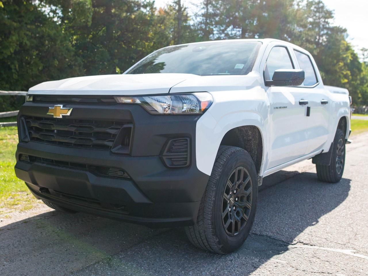 2026 Chevrolet Colorado Crew Cab Short Box 4-Wheel Drive Work Truck Photo