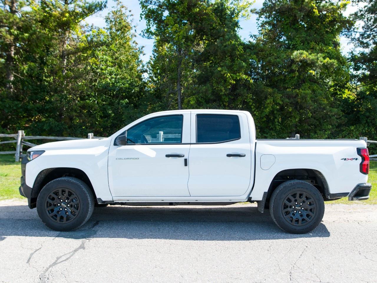 2026 Chevrolet Colorado Crew Cab Short Box 4-Wheel Drive Work Truck Photo1