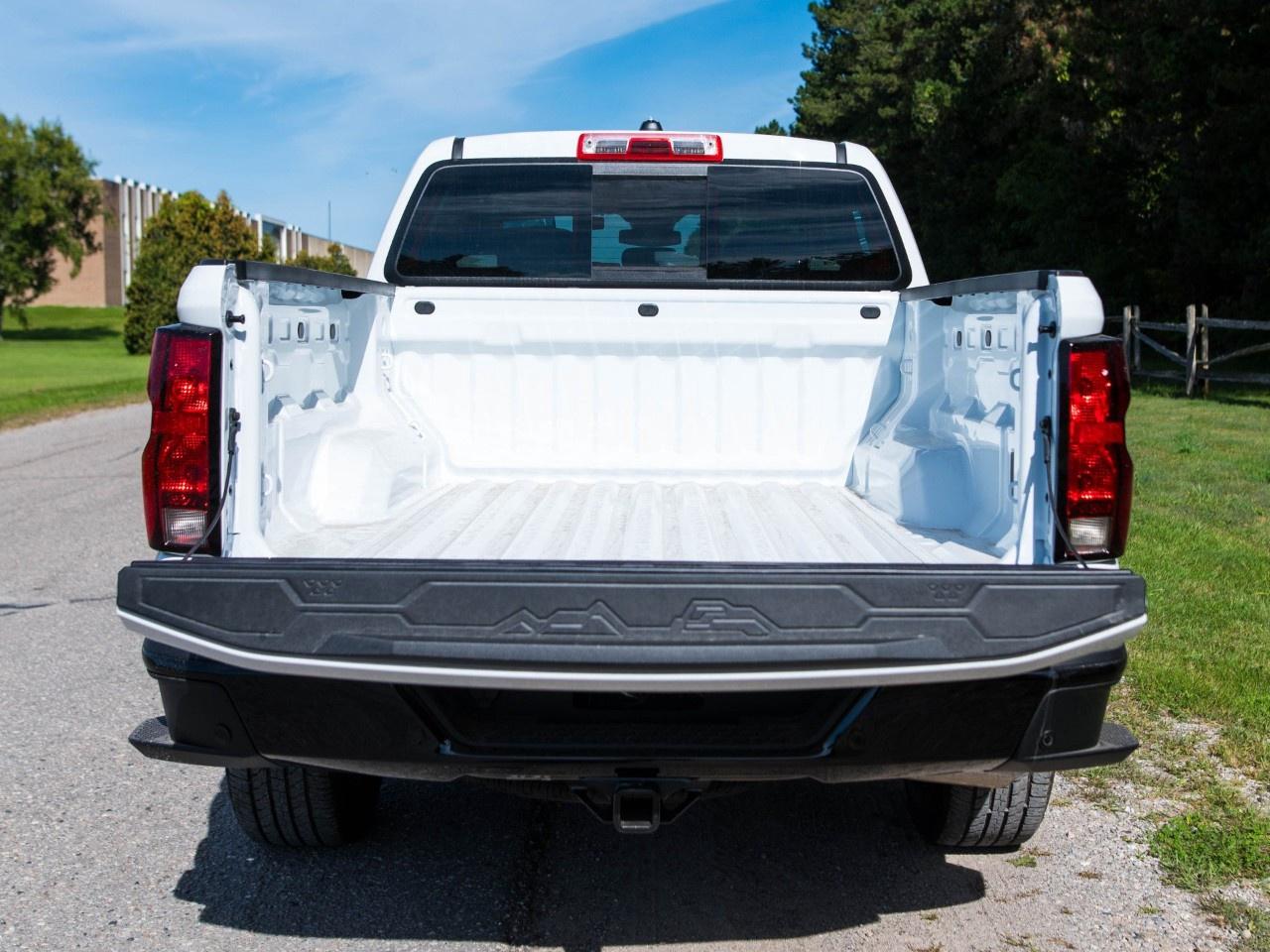 2026 Chevrolet Colorado Crew Cab Short Box 4-Wheel Drive Work Truck Photo