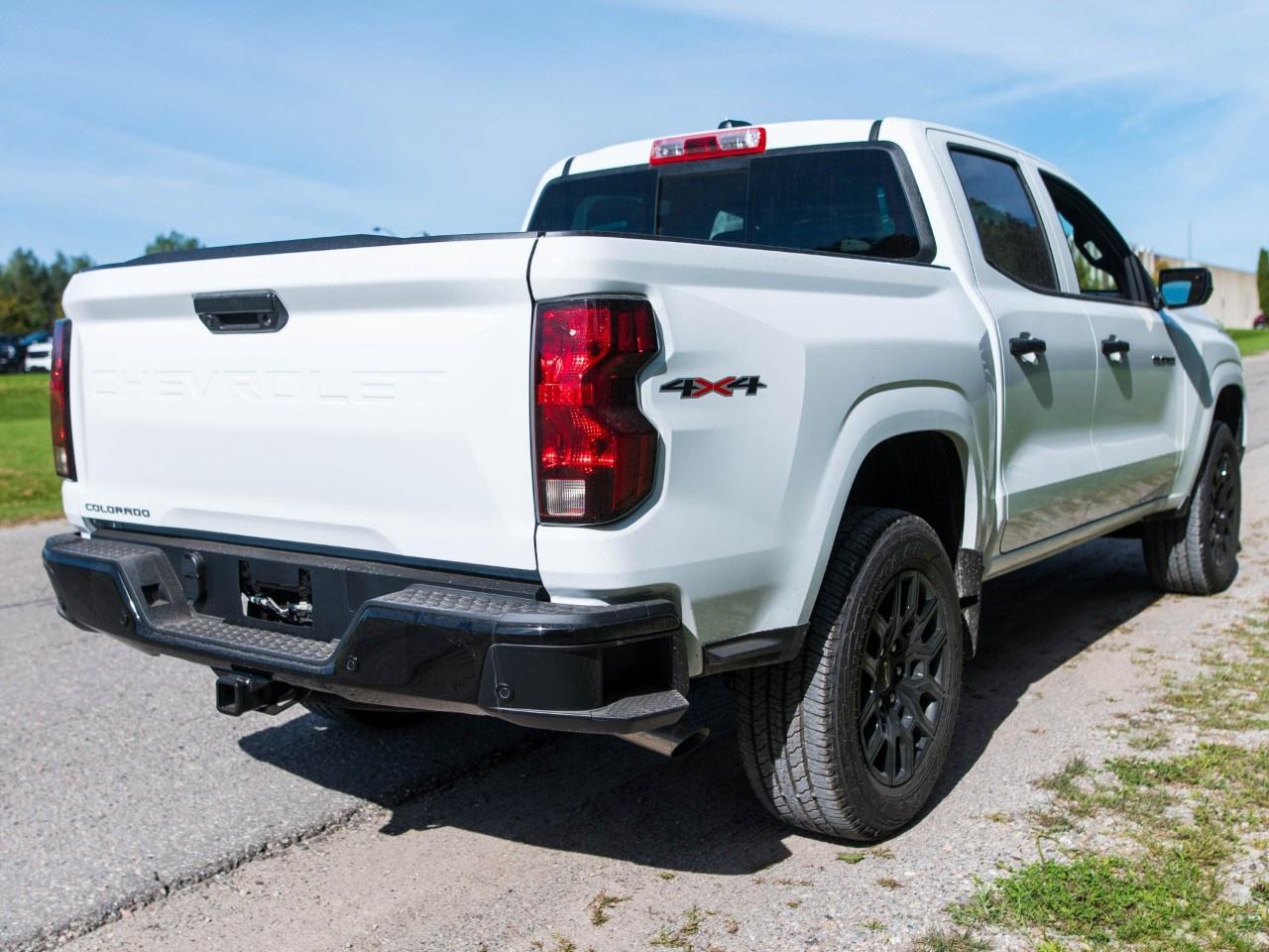 2026 Chevrolet Colorado Crew Cab Short Box 4-Wheel Drive Work Truck Photo