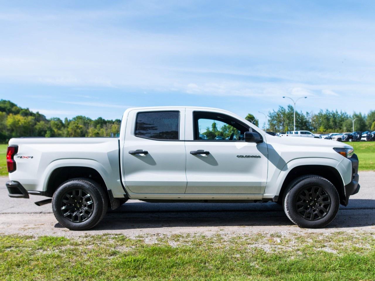 2026 Chevrolet Colorado Crew Cab Short Box 4-Wheel Drive Work Truck Photo