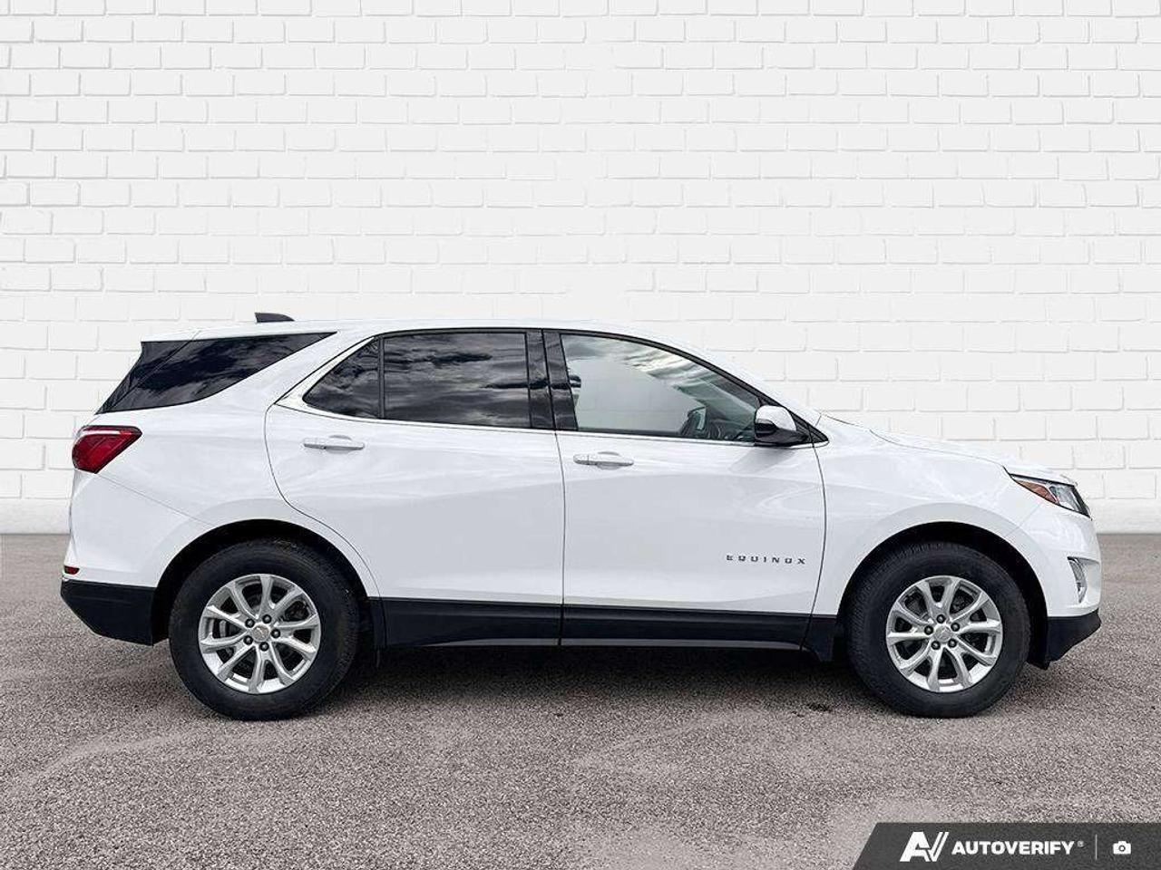 2019 Chevrolet Equinox BRAY ORIGINAL. ALL WEATHER MATS. HEATED SEATS. REAR PARK ASSIST. POWER LIFTGATE. CERTIFIED. Photo