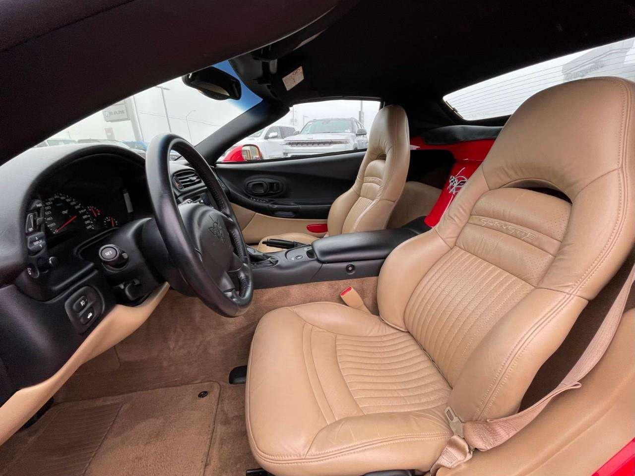 2003 Chevrolet Corvette ACCIDENT FREE   LEATHER   MEMORY DRIVER SEAT Photo