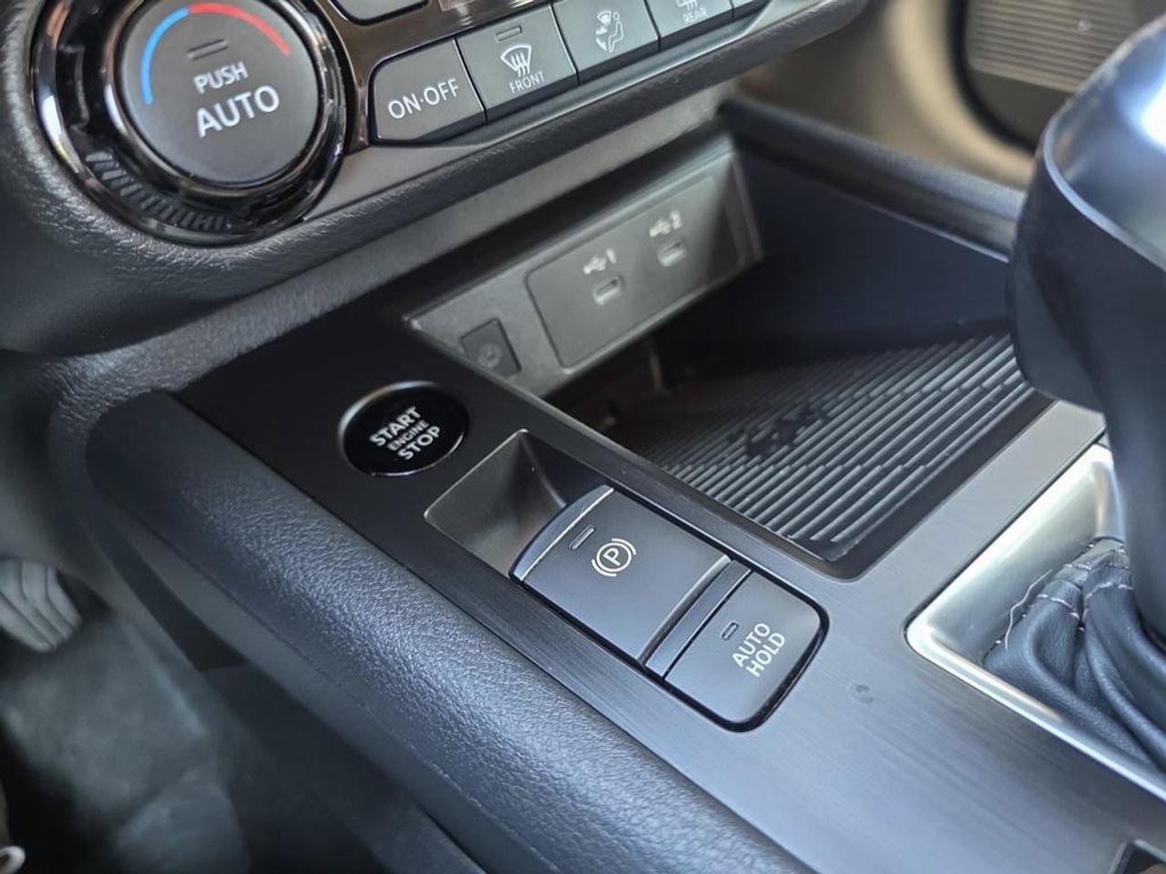 2026 Nissan Kicks SV AWD | Apple Car Play | Android Auto | Heated Seats | Photo