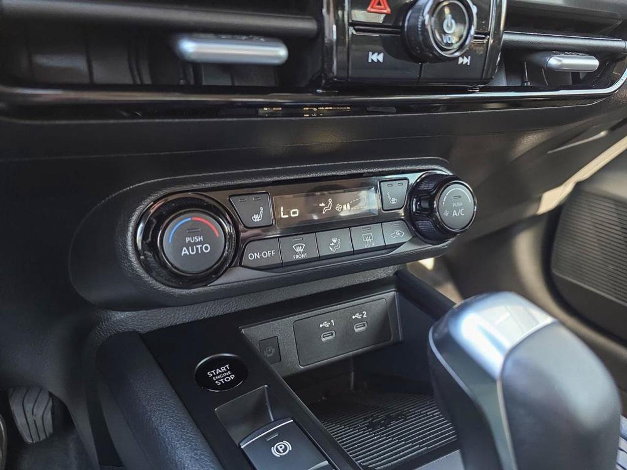 2026 Nissan Kicks SV AWD | Apple Car Play | Android Auto | Heated Seats | Photo