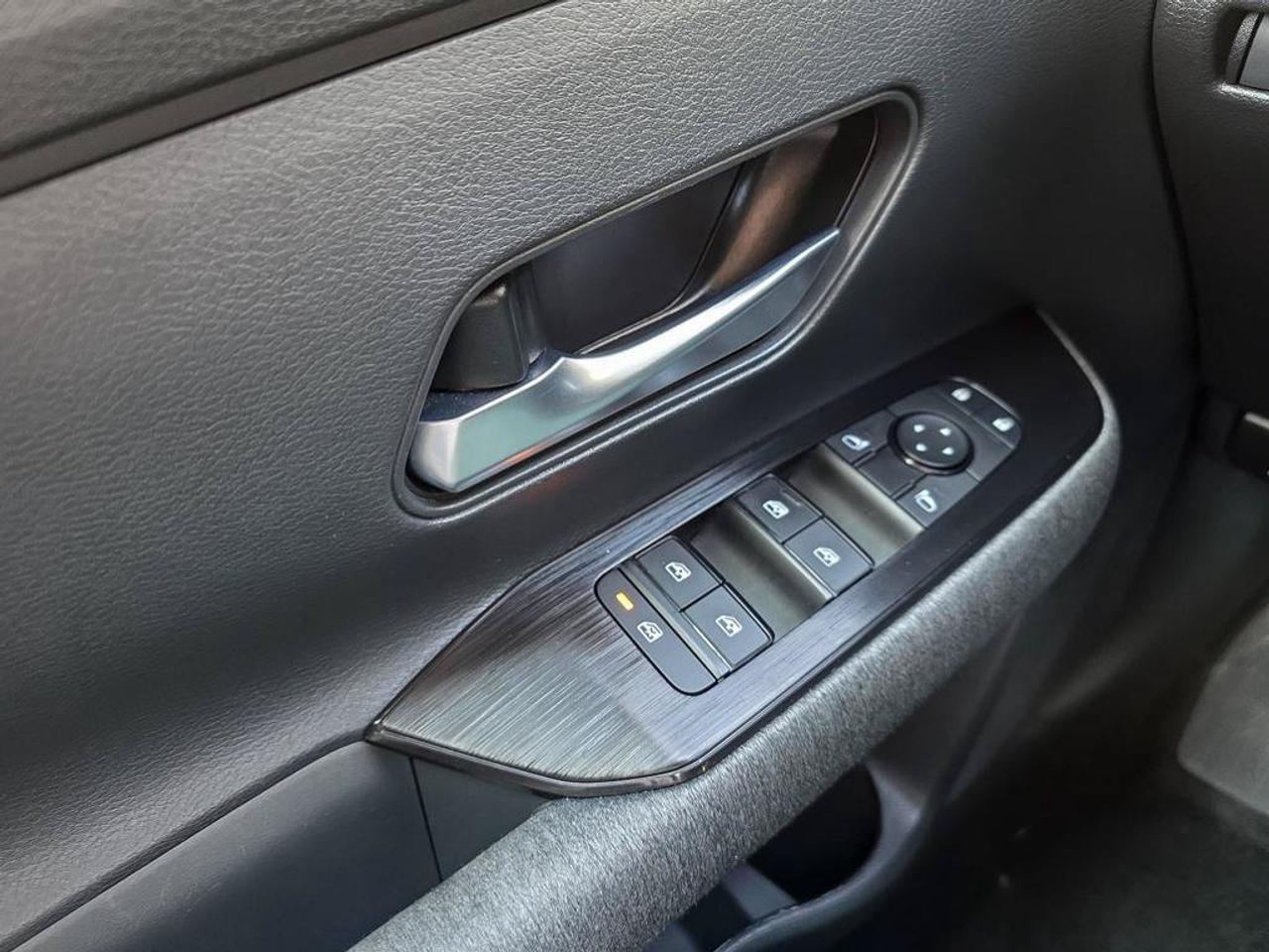2026 Nissan Kicks SV AWD | Apple Car Play | Android Auto | Heated Seats | Photo
