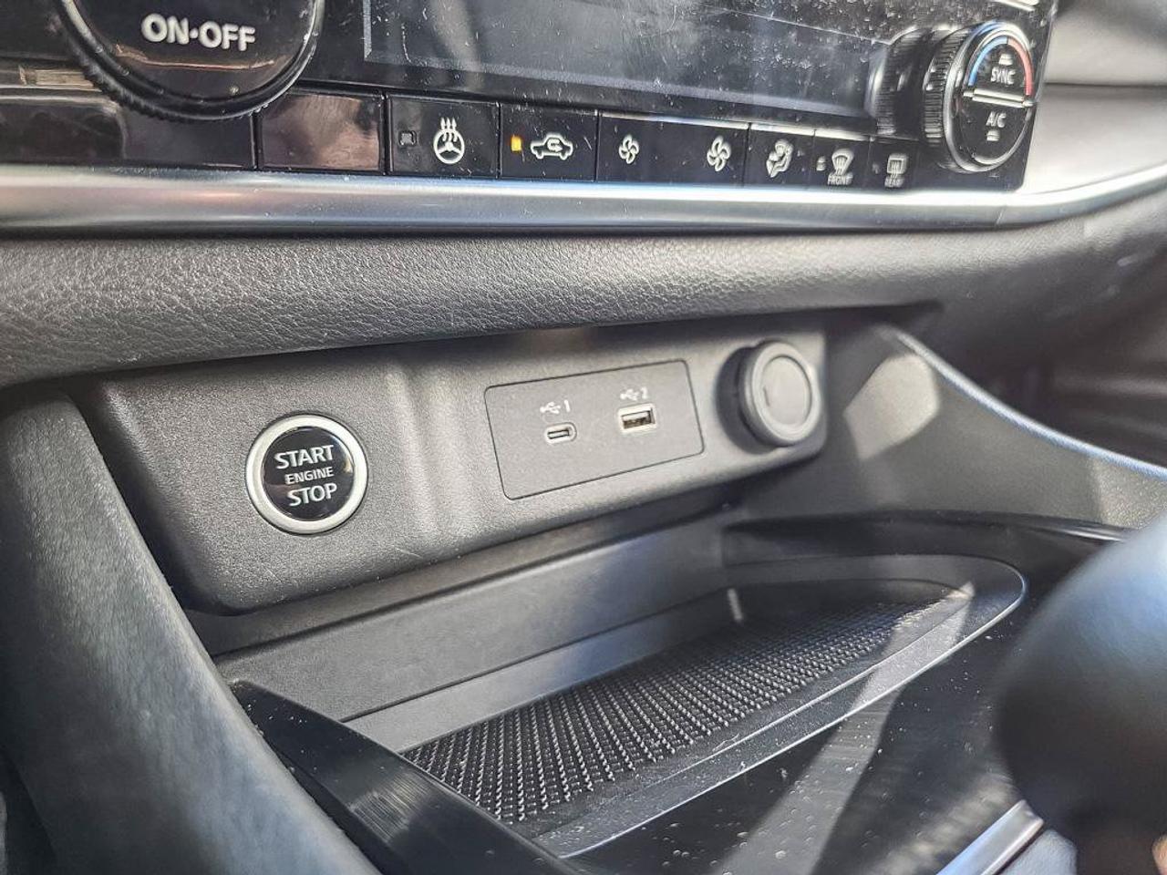 2021 Nissan Rogue SV AWD | Apple Car Play | Android Auto | Heated Seats | Photo