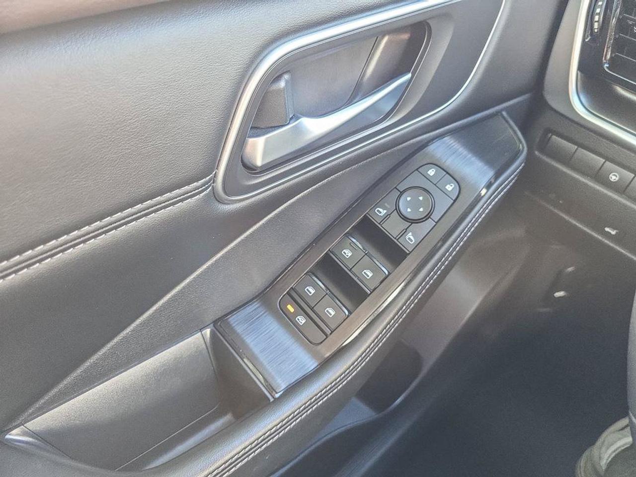 2021 Nissan Rogue SV AWD | Apple Car Play | Android Auto | Heated Seats | Photo
