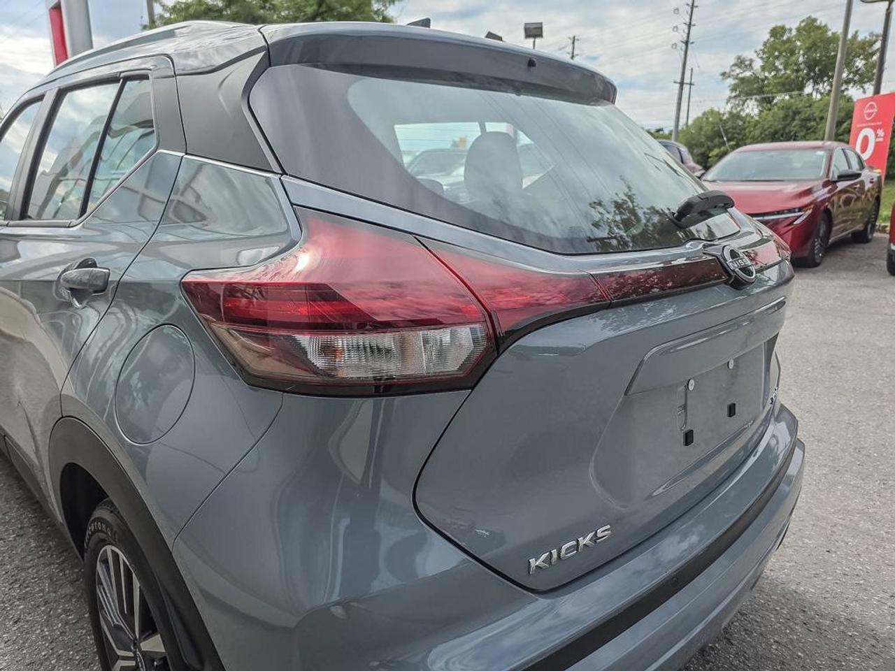 2024 Nissan Kicks SV | Apple Car Play | Android Auto | Heated Seats | Photo