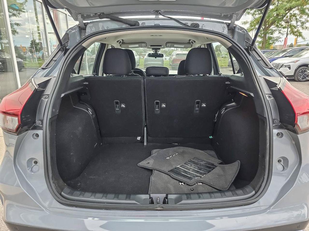 2024 Nissan Kicks SV | Apple Car Play | Android Auto | Heated Seats | Photo