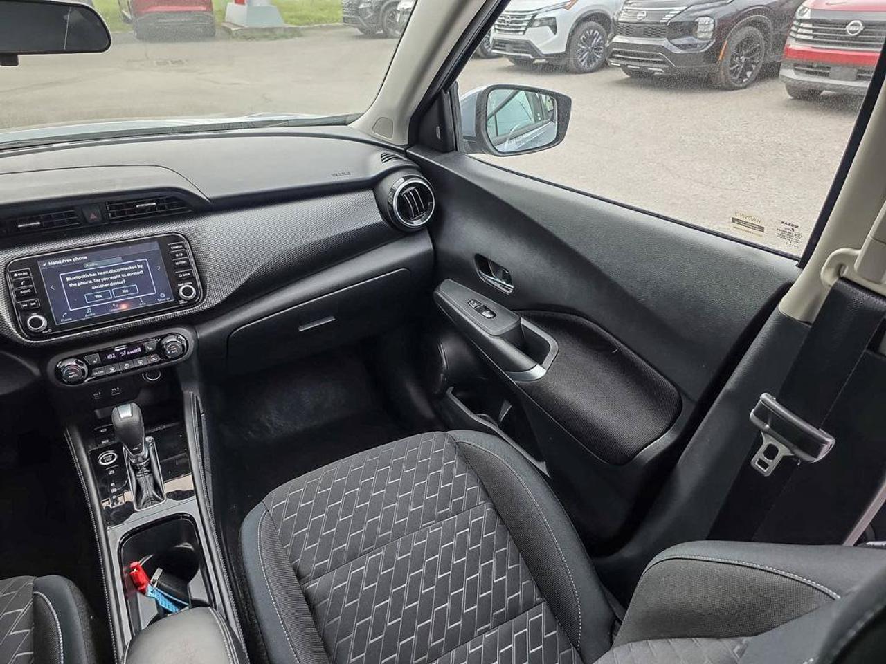 2024 Nissan Kicks SV | Apple Car Play | Android Auto | Heated Seats | Photo