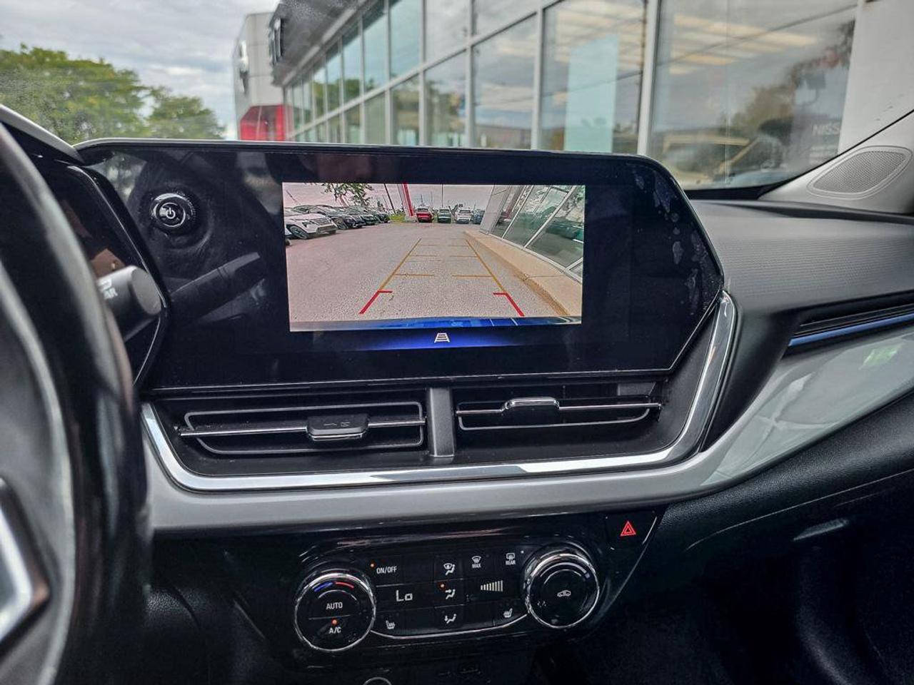 2024 Chevrolet Trax LT | Apple Car Play | Android Auto | Heated Seats | Photo