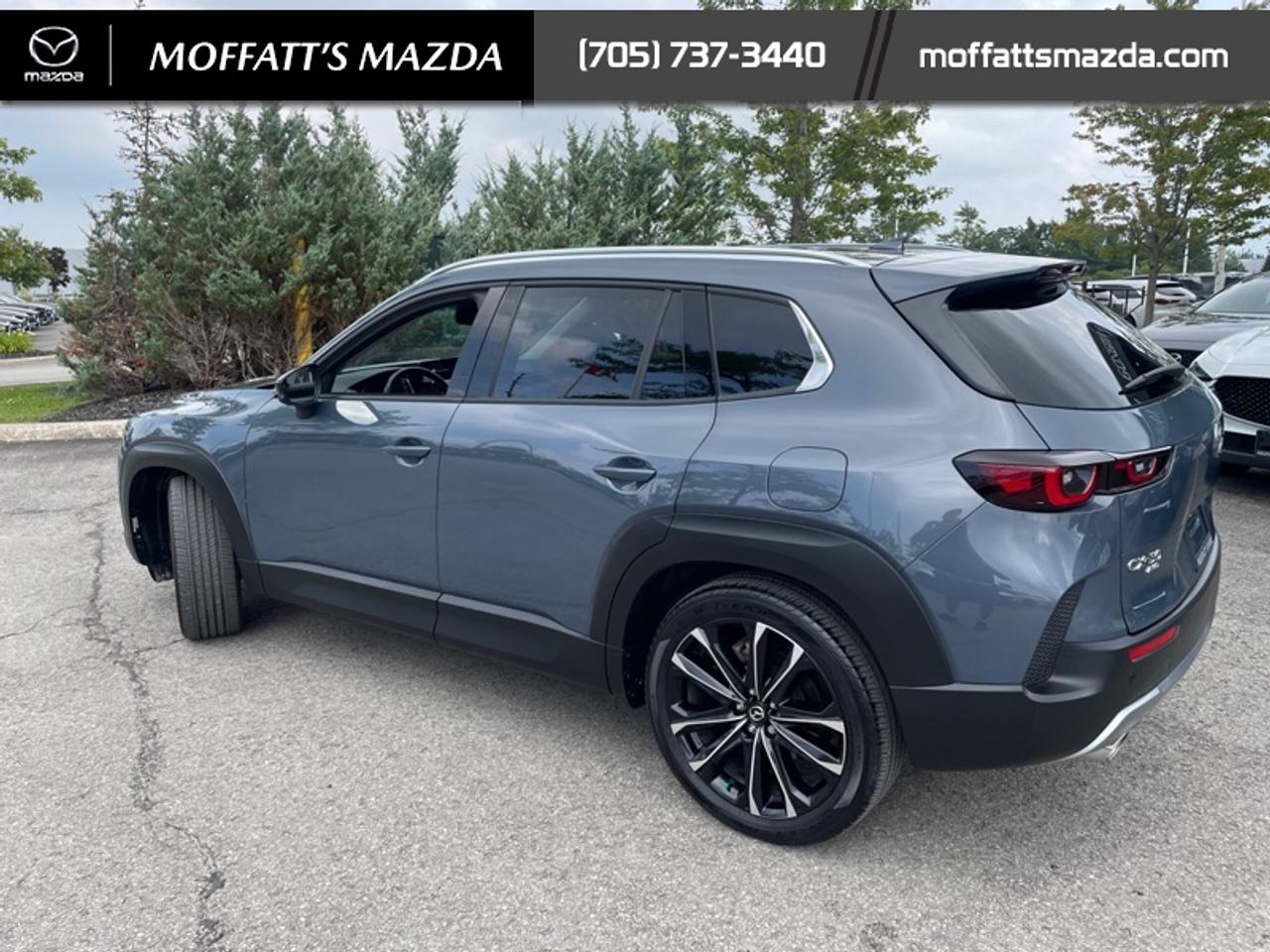 2024 Mazda CX-50 GT Turbo Photo3