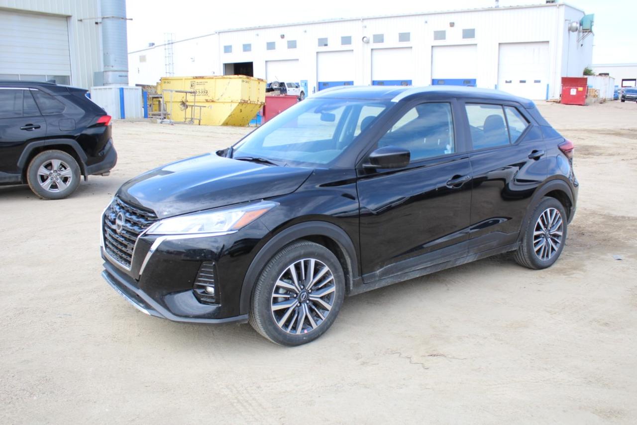2025 Nissan Kicks SV w/Htd cloth, BUC - Photo #1