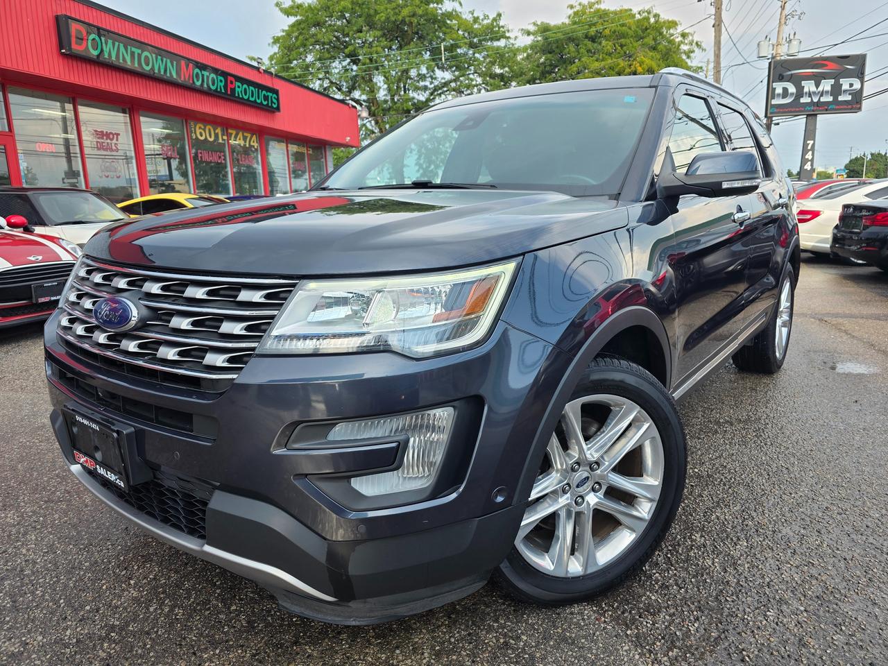 2017 Ford Explorer Limited 4WD 7 Passenger Photo