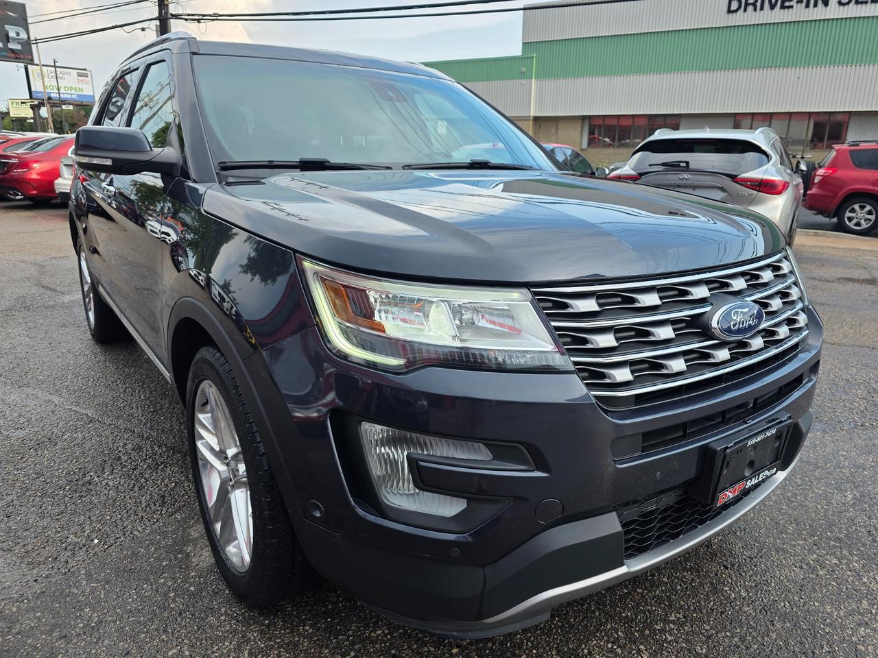 2017 Ford Explorer Limited 4WD 7 Passenger Photo