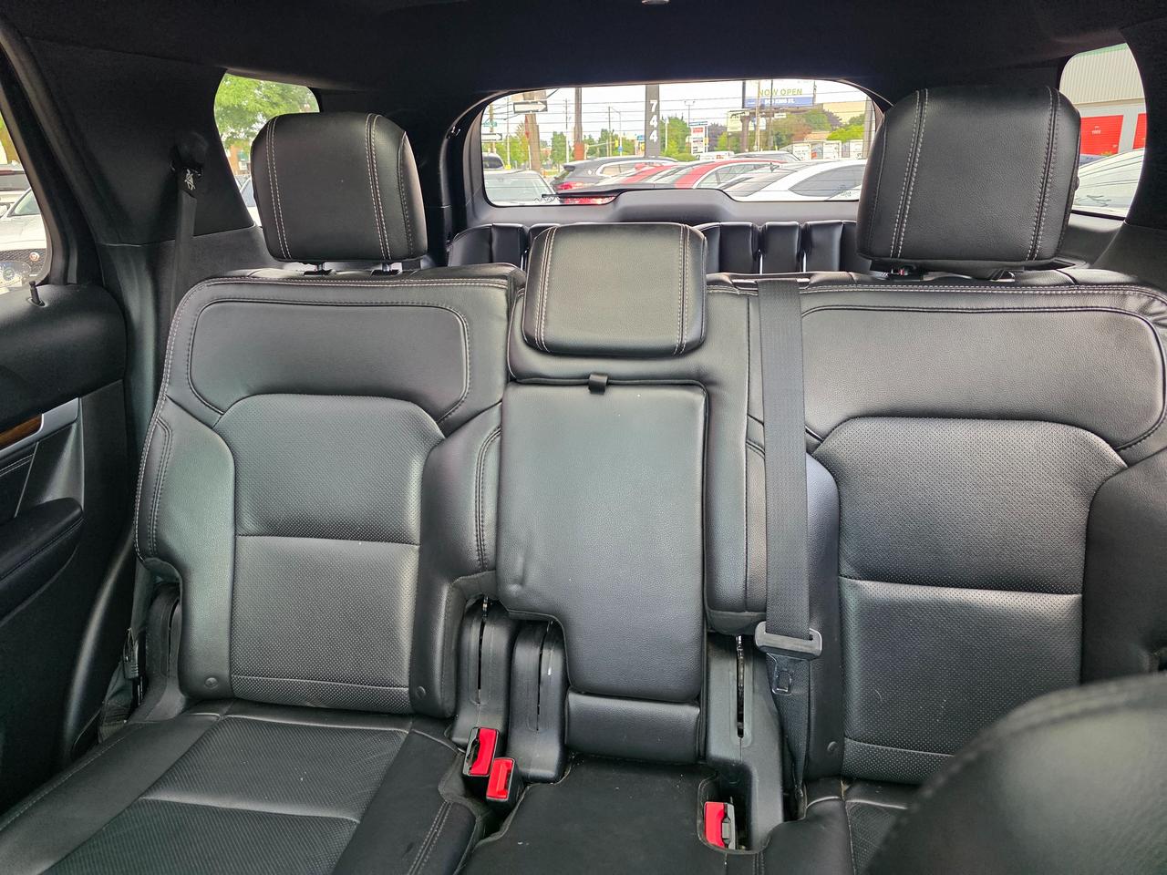 2017 Ford Explorer Limited 4WD 7 Passenger Photo