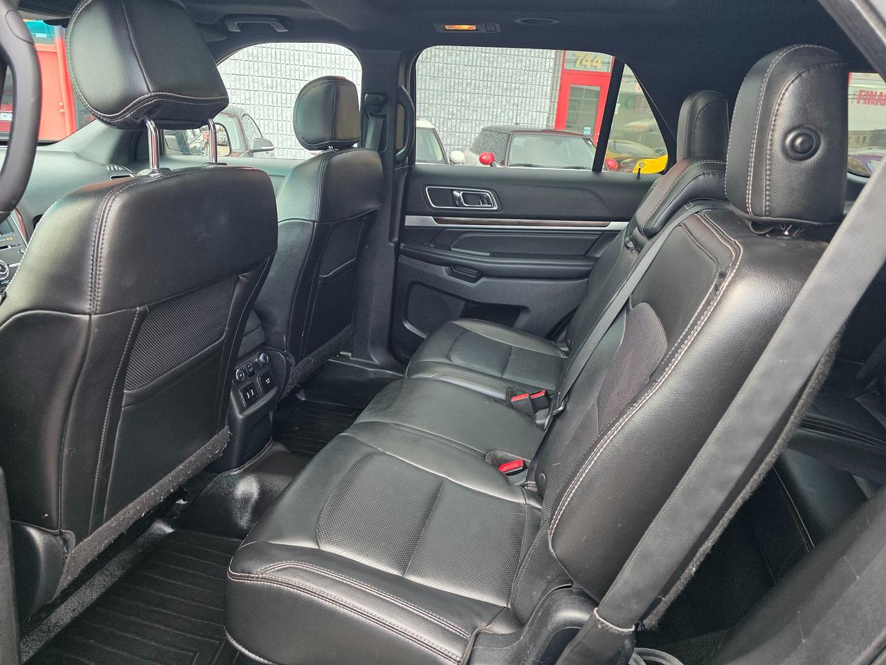 2017 Ford Explorer Limited 4WD 7 Passenger Photo