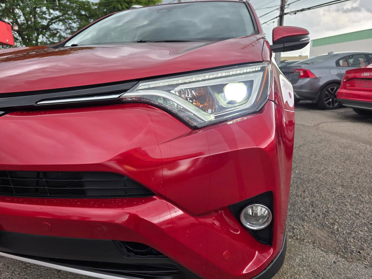 2016 Toyota RAV4 LIMITED AWD Photo