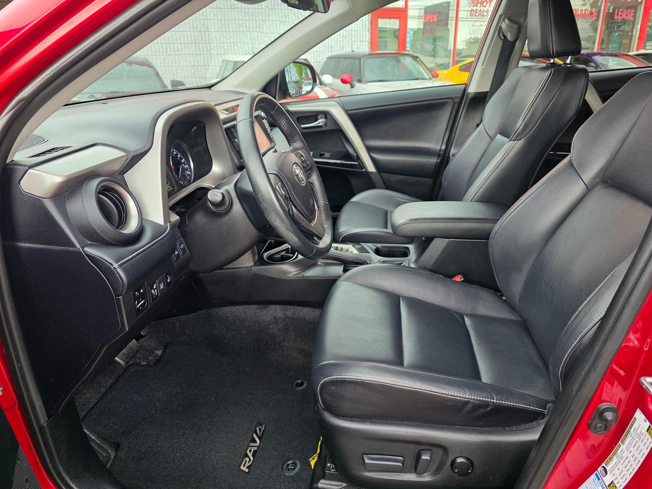2016 Toyota RAV4 LIMITED AWD Photo