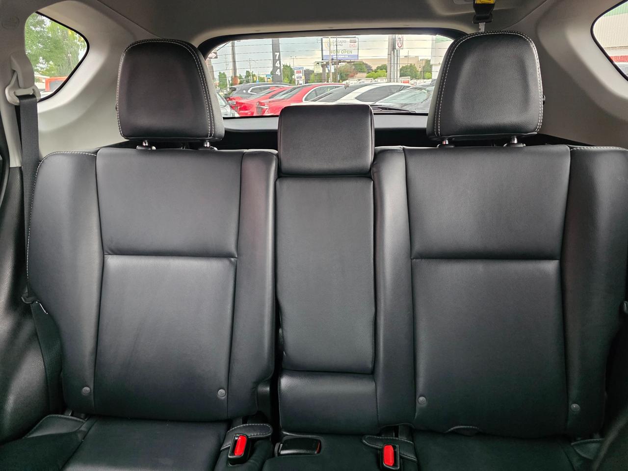 2016 Toyota RAV4 LIMITED AWD Photo