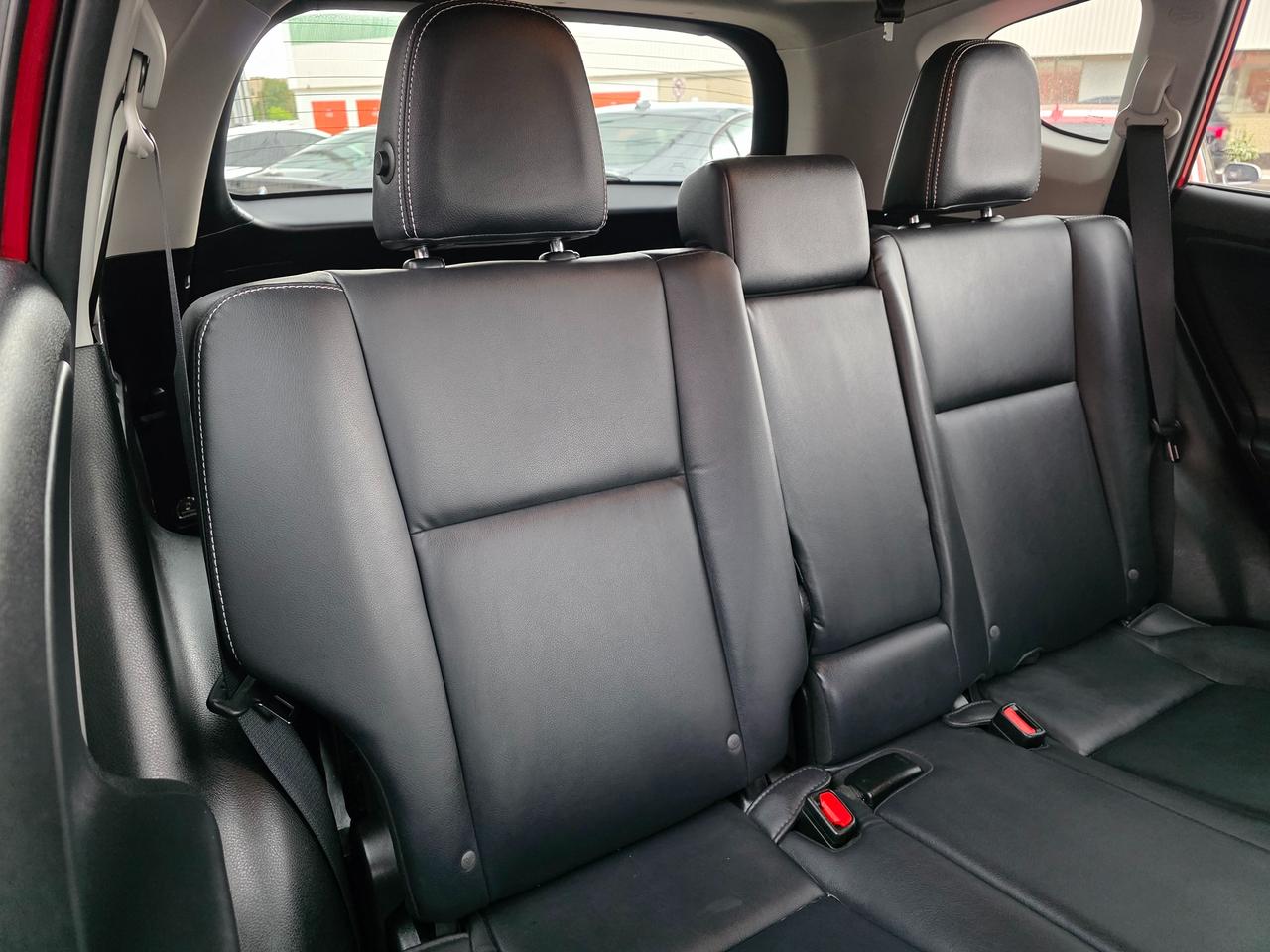 2016 Toyota RAV4 LIMITED AWD Photo