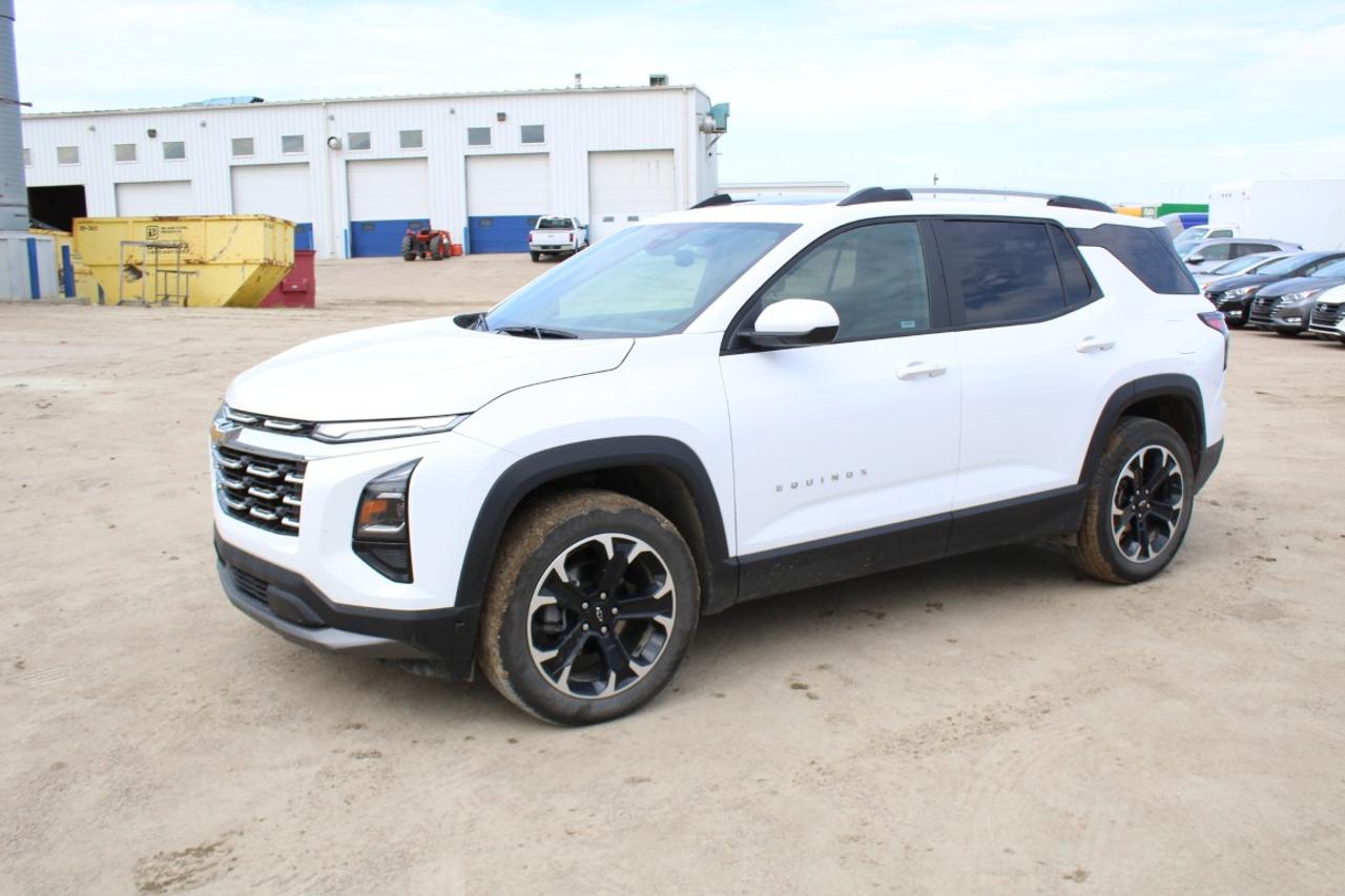 2026 Chevrolet Equinox LT AWD w/Htd cloth, pano S/R, NAV, BUC - Photo #1