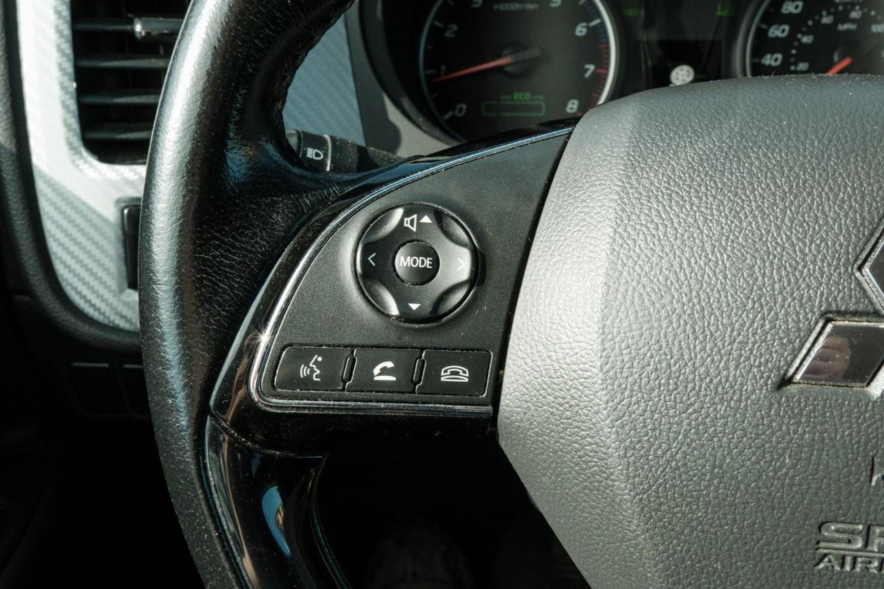 2016 Mitsubishi Outlander AWC 4dr ES Photo