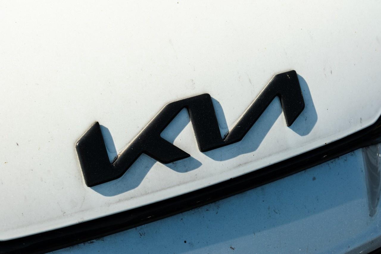 2023 Kia Sportage EX AWD Photo