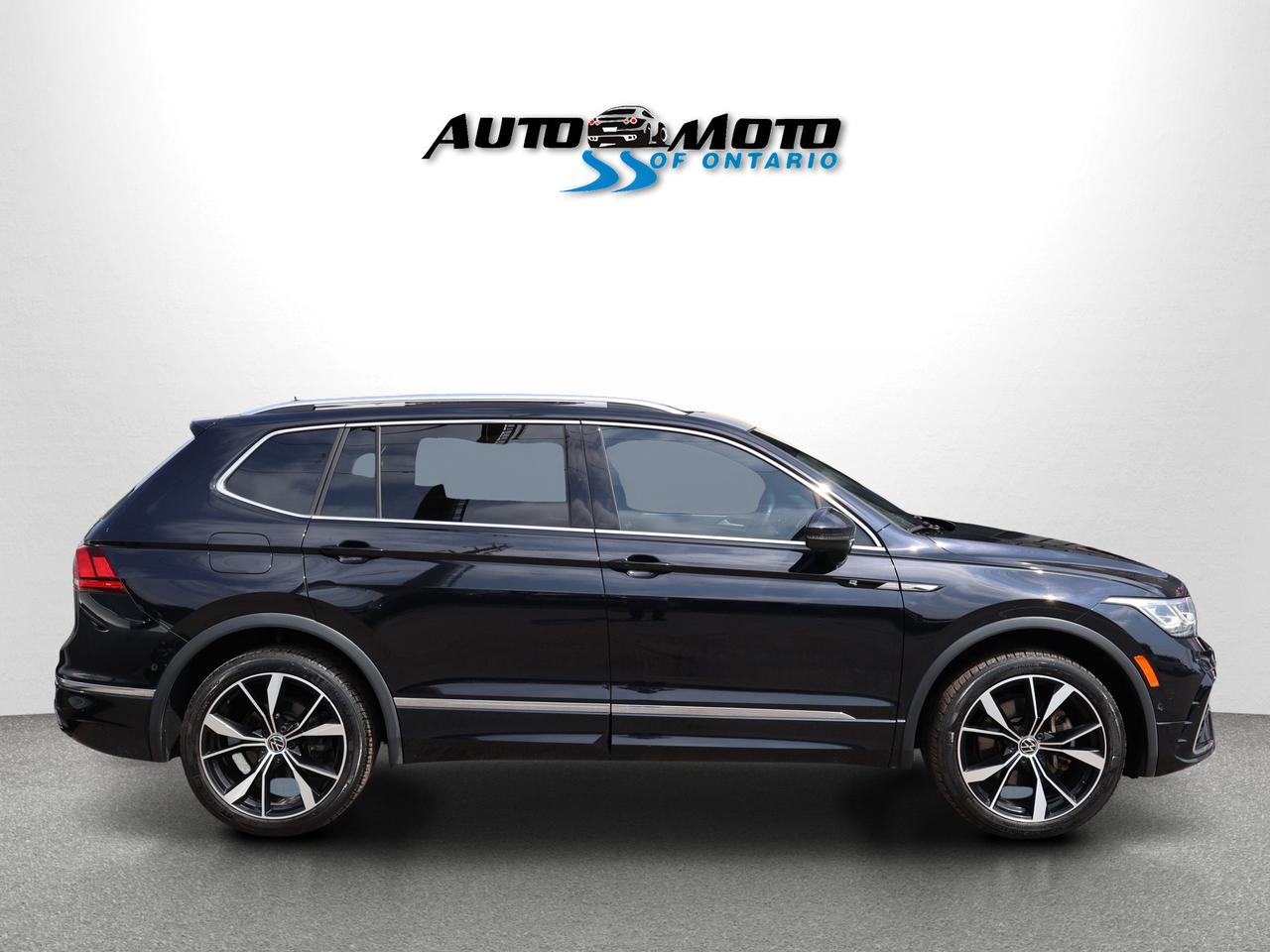 2022 Volkswagen Tiguan HIGHLINE R-LINE 4MOTION *ACCIDENT FREE*SERVICE RECORDS*7 SEATES* CAMERA NAV BLUETOOTH LEATHER HEATED SEATS PANO ROOF CRUISE ALLOYS Photo