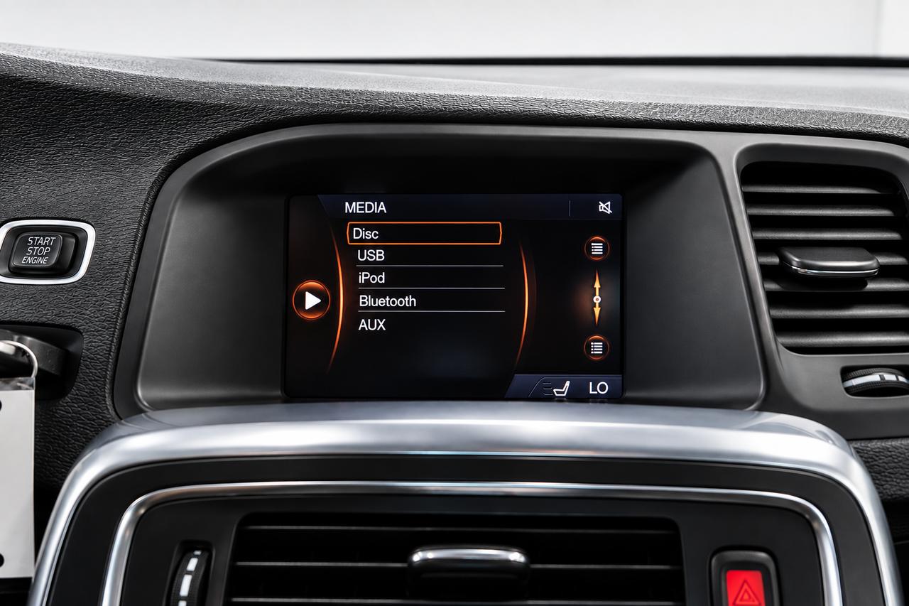 2015 Volvo S60 T5 DRIVE-E,NO ACCIDENT,DEALER MAINTAINED Photo