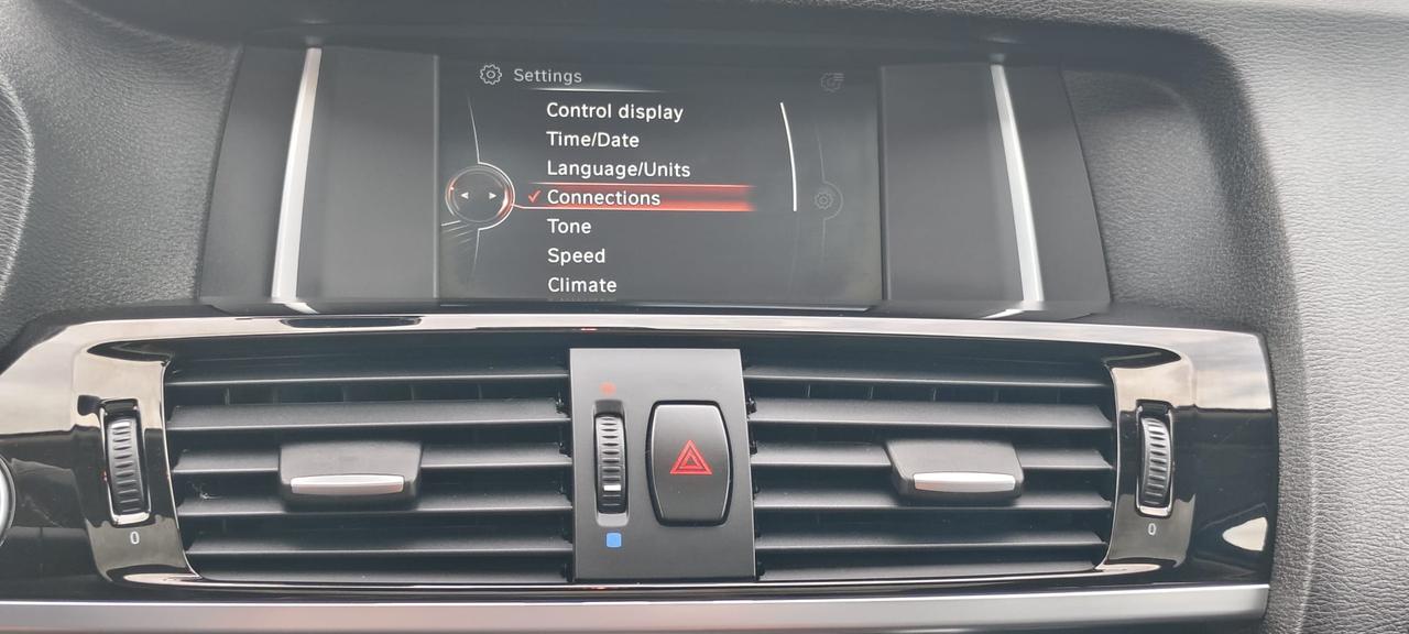 2016 BMW X3 SV Photo