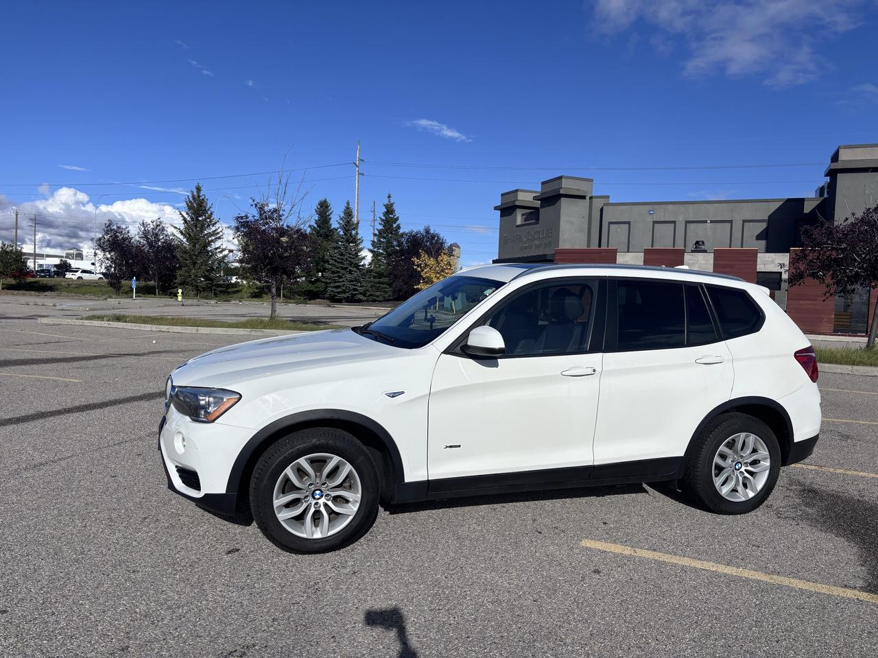 2016 BMW X3 xDrive28i - Photo #3