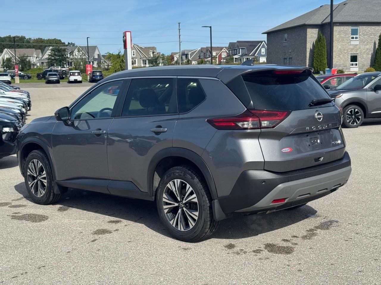 2023 Nissan Rogue AWD SV Photo