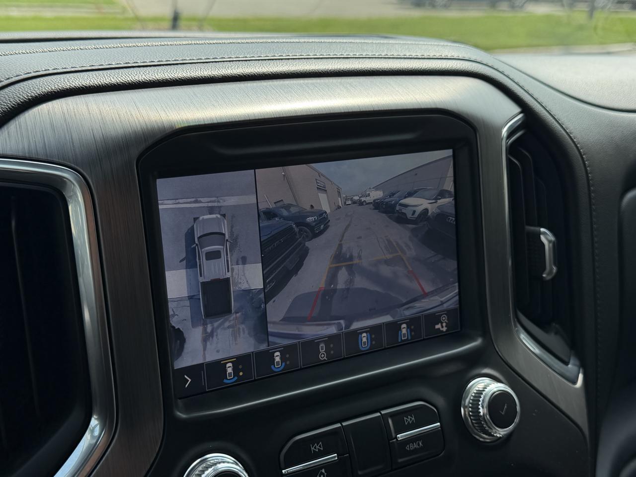 2019 GMC Sierra 1500 Denali Ultimate, 6.2L, 4x4, Sunroof Photo