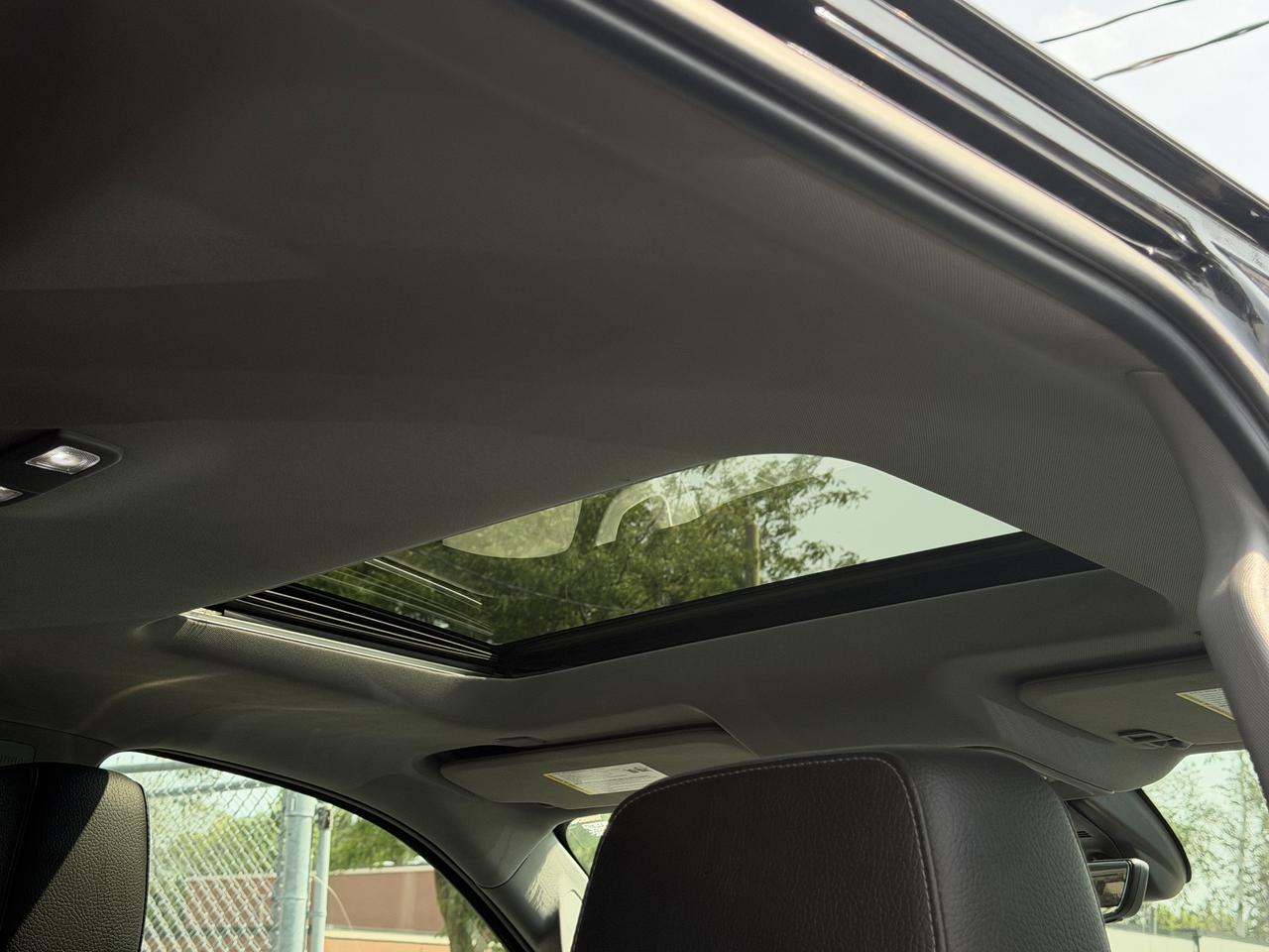 2019 GMC Sierra 1500 Denali Ultimate, 6.2L, 4x4, Sunroof Photo