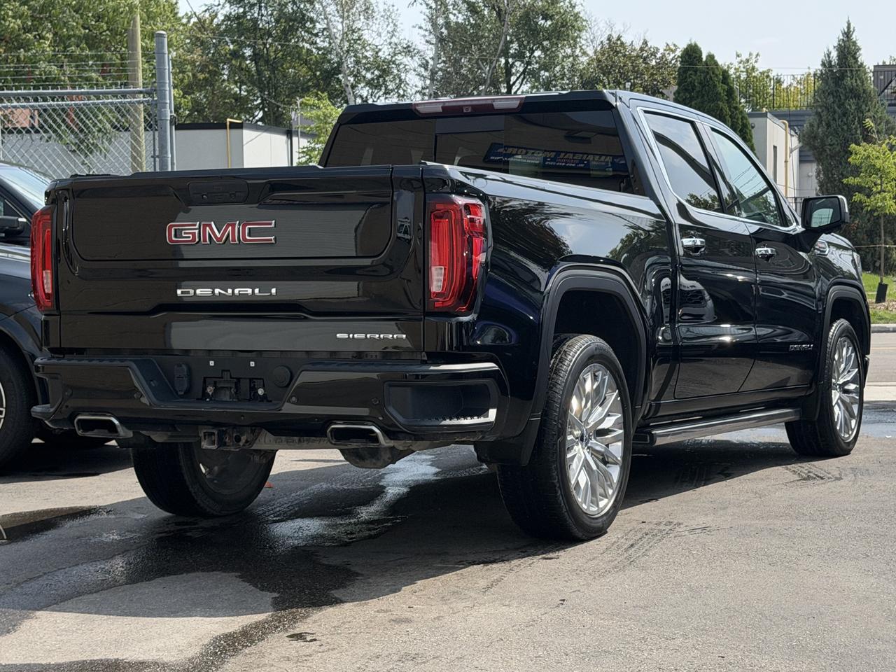 2019 GMC Sierra 1500 Denali Ultimate, 6.2L, 4x4, Sunroof Photo