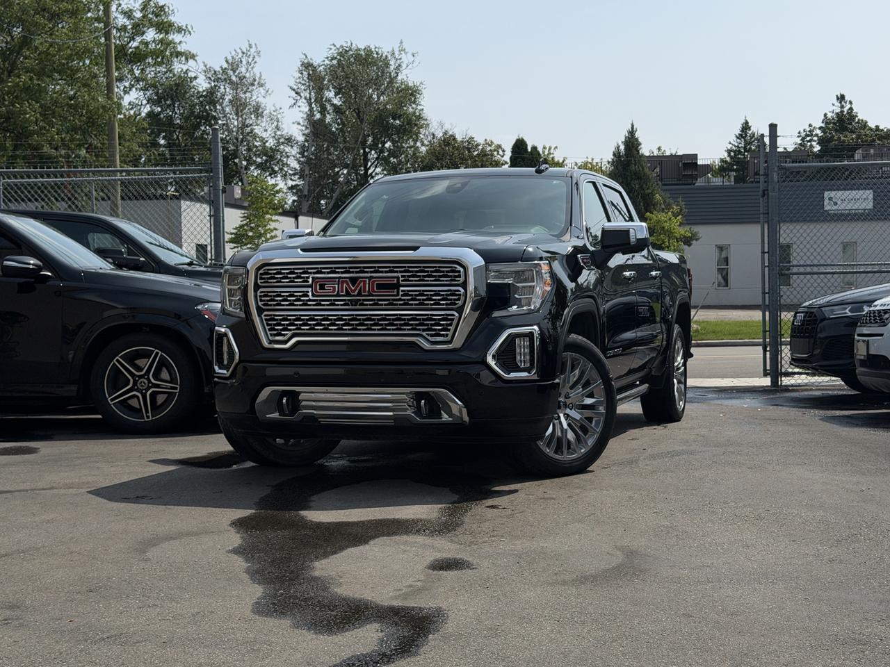 2019 GMC Sierra 1500 Denali Ultimate, 6.2L, 4x4, Sunroof - Photo #1