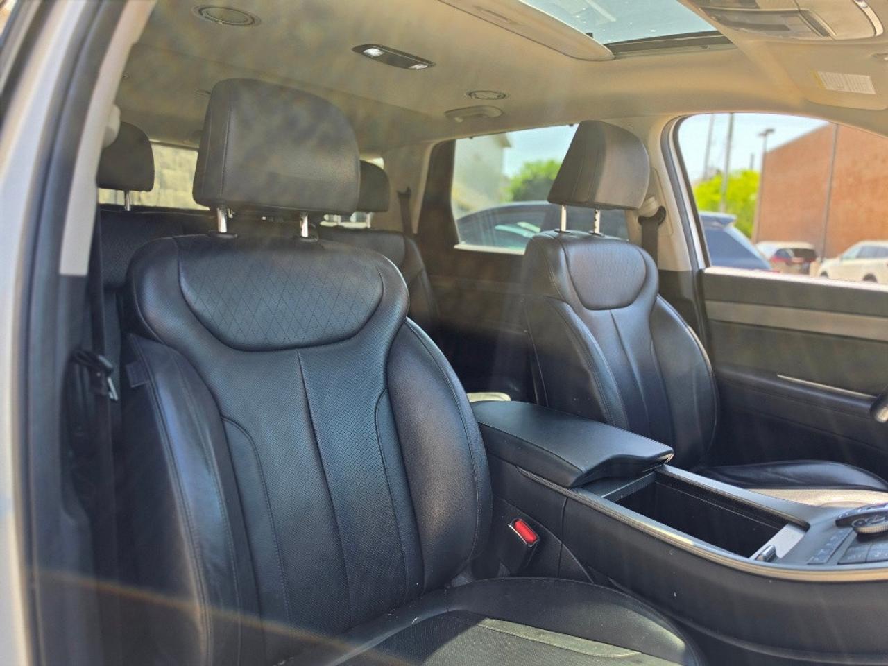 2021 Hyundai PALISADE LUXURY-AWD-8 PASSENGER-LEATHER-SUNROOF-LOADED Photo